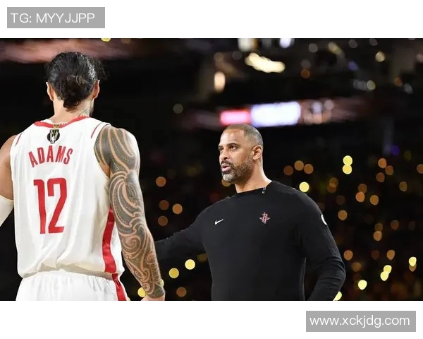 奥科吉底薪合同加盟火箭队，转型无球射手三分命中率飙升